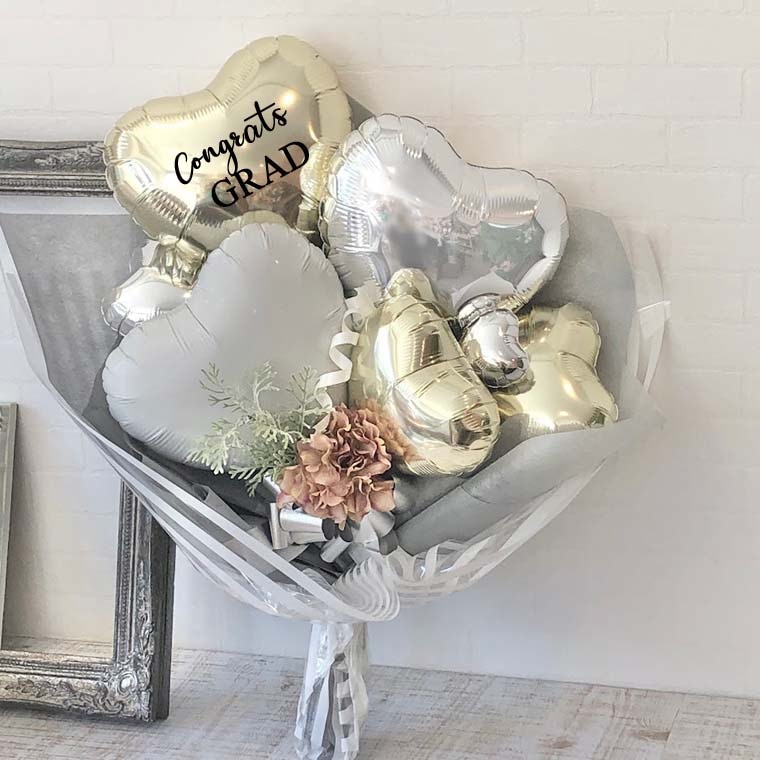 卒業式お祝いバルーン花束[グラッドホワイト]