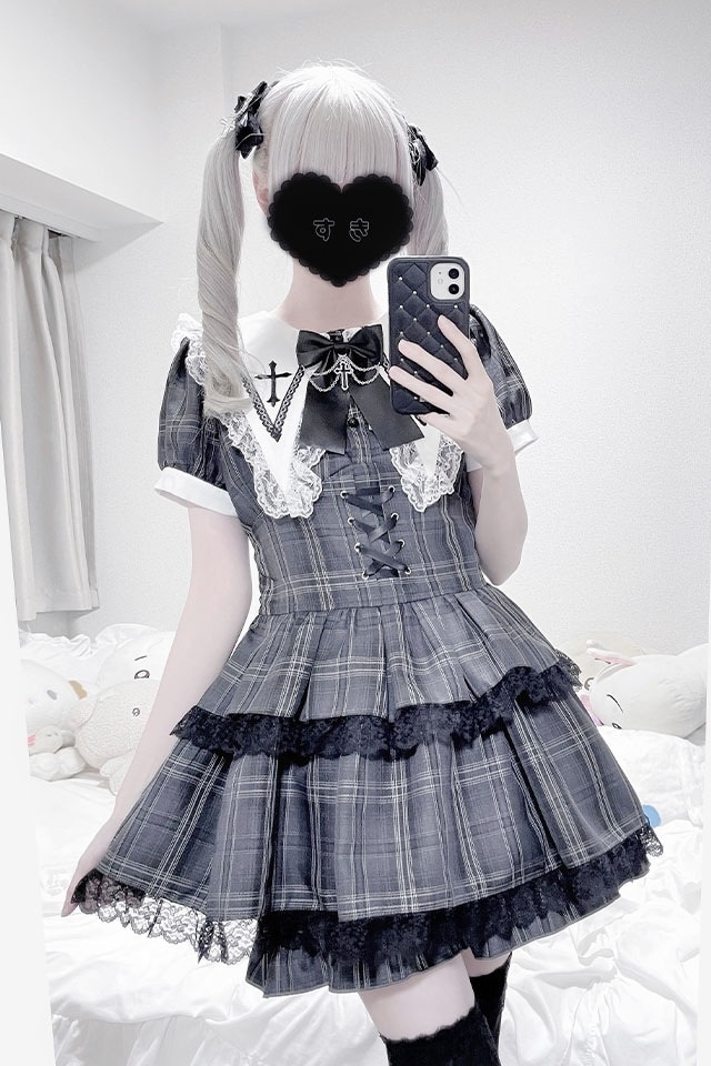 新作 フリルが主役のフラップファスナー付トート アレキサンダー