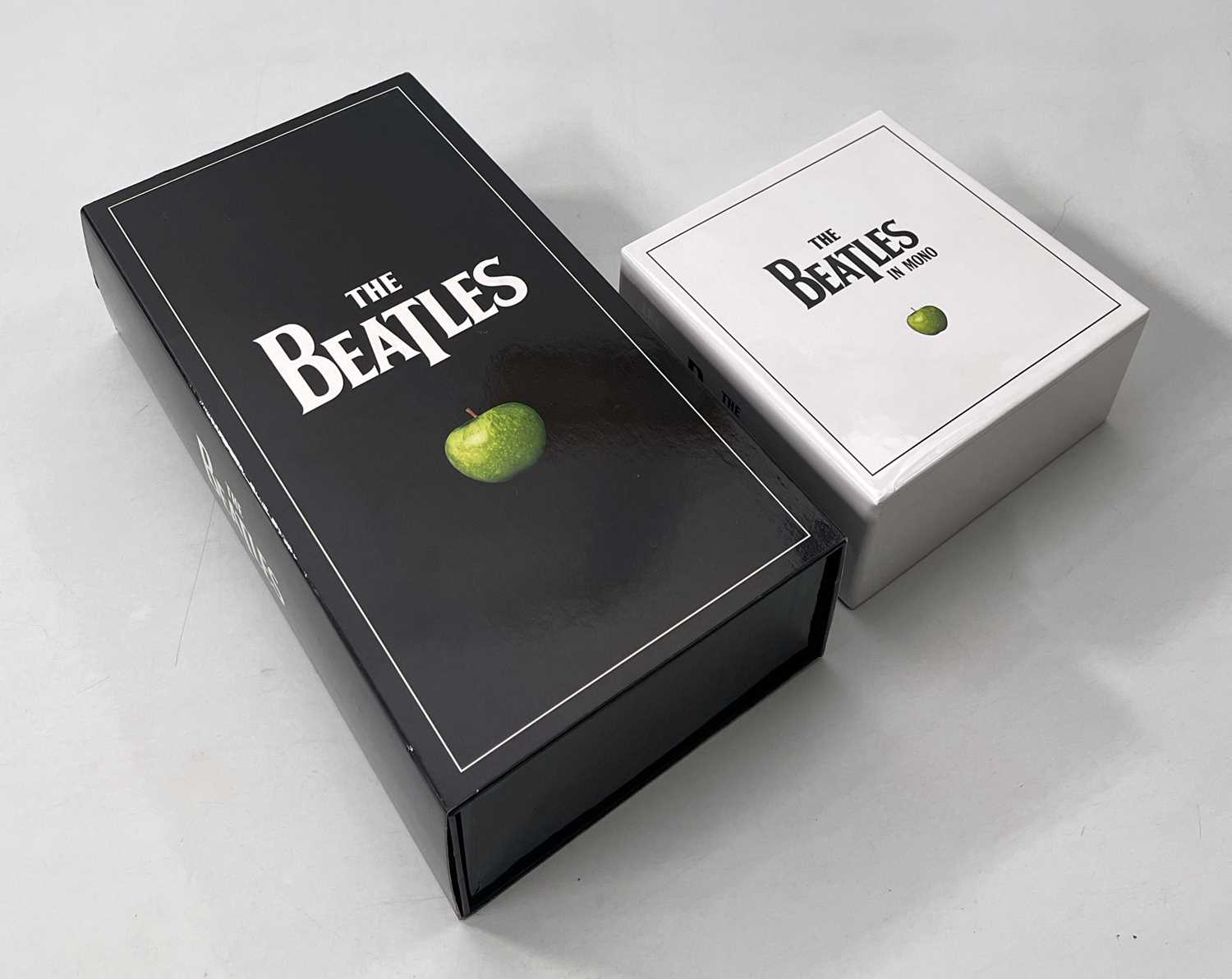 Lot 97 - THE BEATLES - CD BOX SETS