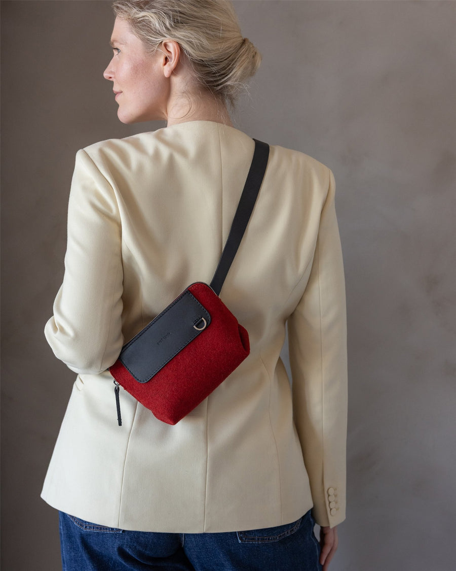Merino Wool and Leather Bedford Belt Bag in Granite and Natural