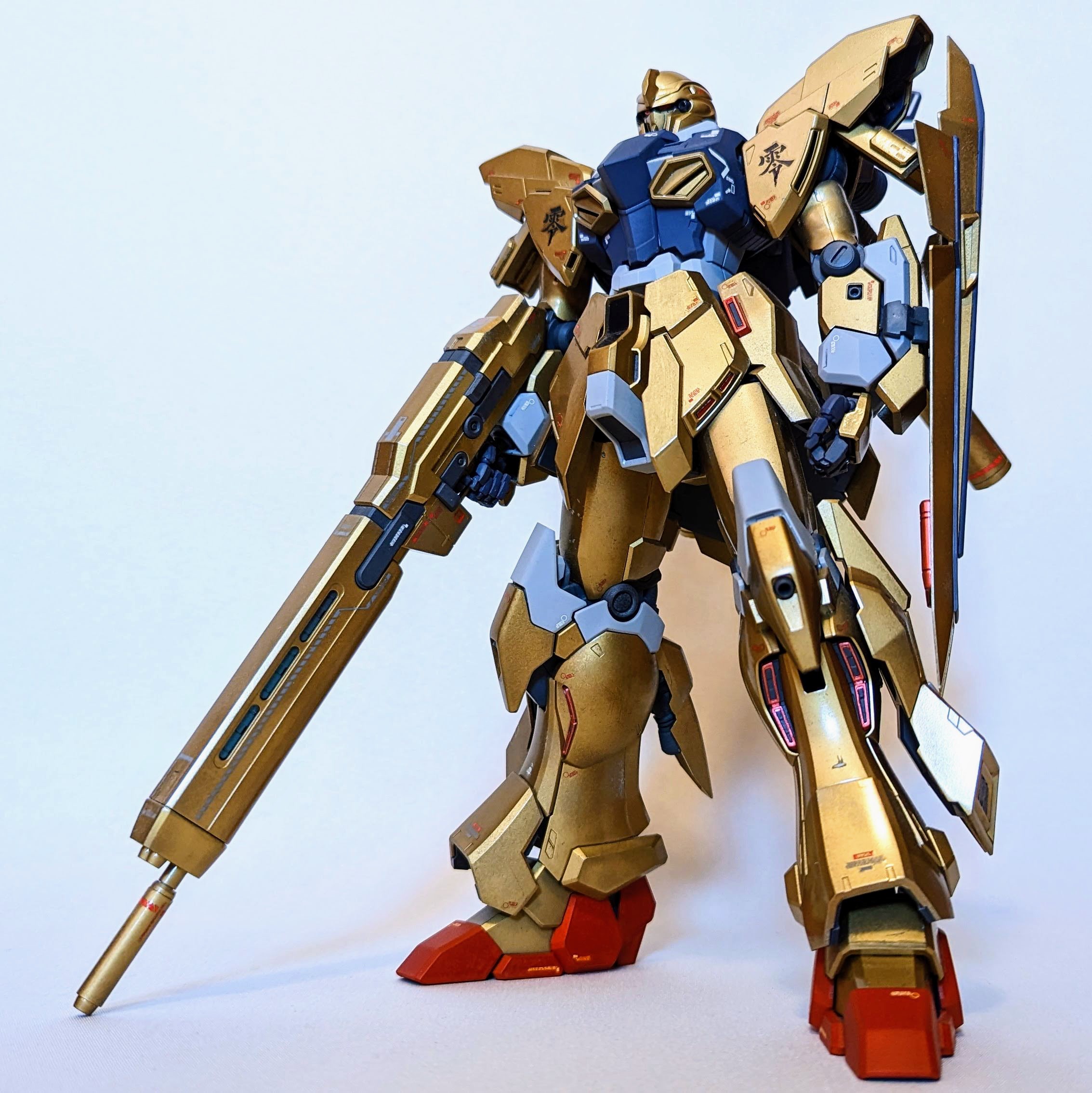 MG 1/100 MSN-06S シナンジュ・スタイン Ver.Ka｜ands.plastic+さんの