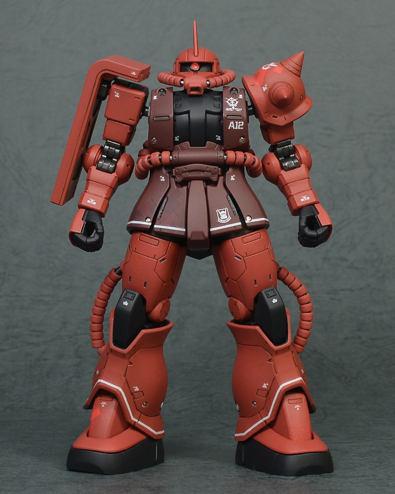 HG シャア専用ザクⅡ 赤い彗星Ver.の塗装レシピと写真レビュー