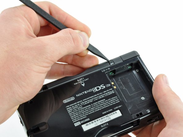Nintendo DS Lite 下部 LCDの交換 - iFixit 修理ガイド