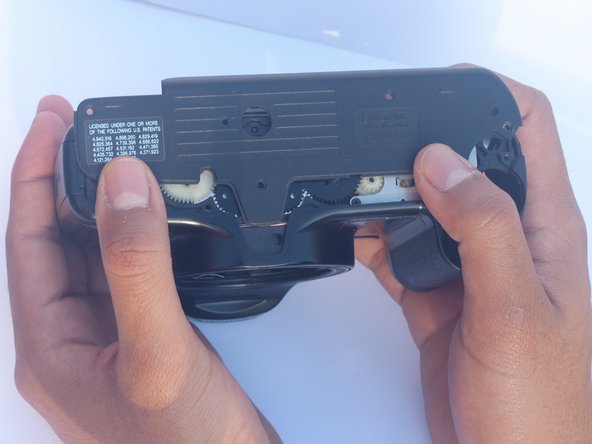 Canon EOS Rebel XS 35mm 裏蓋の交換 - iFixit 修理ガイド