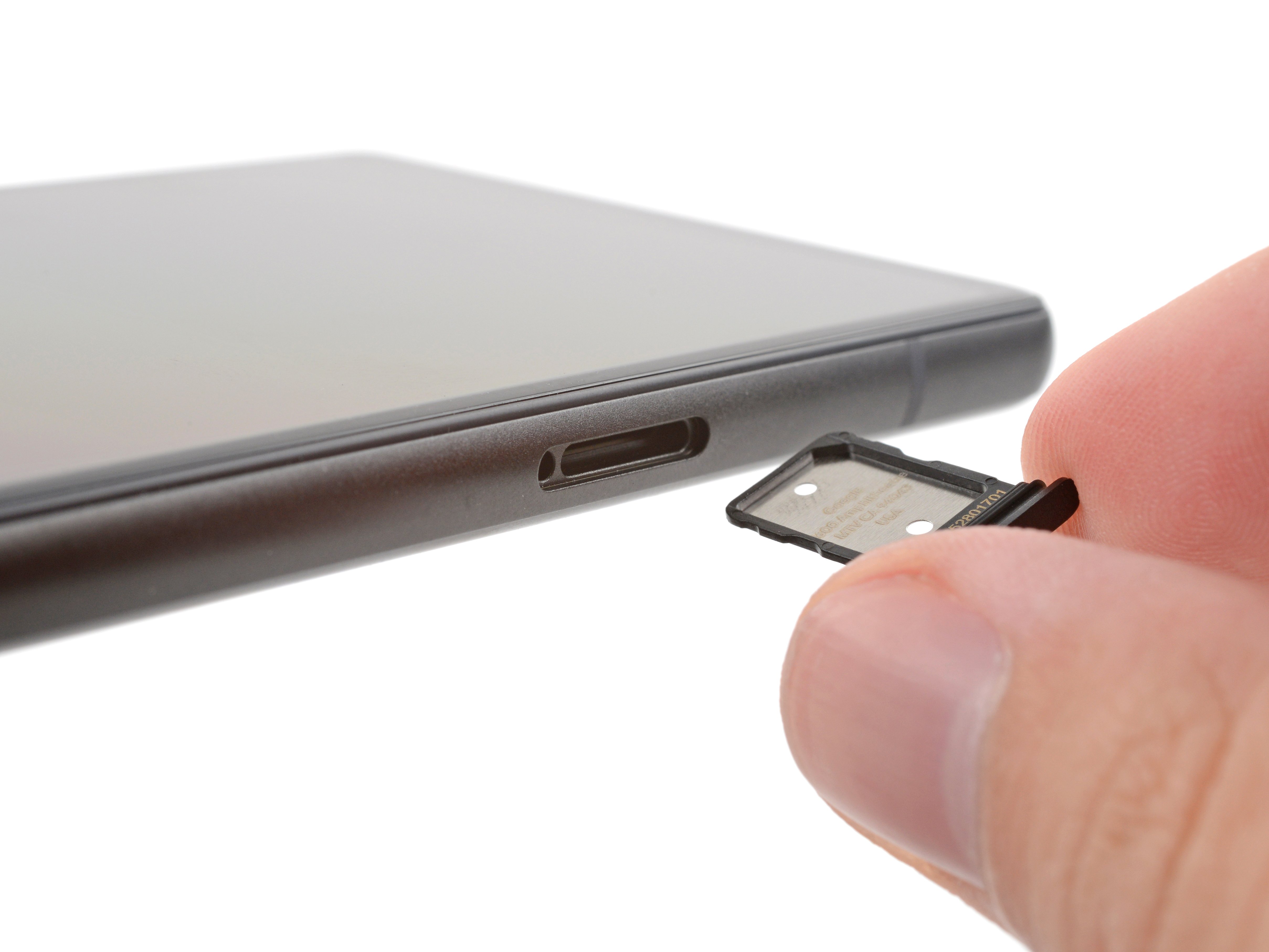 Google Pixel 6a SIMカードトレイの外し方 - iFixit 修理ガイド