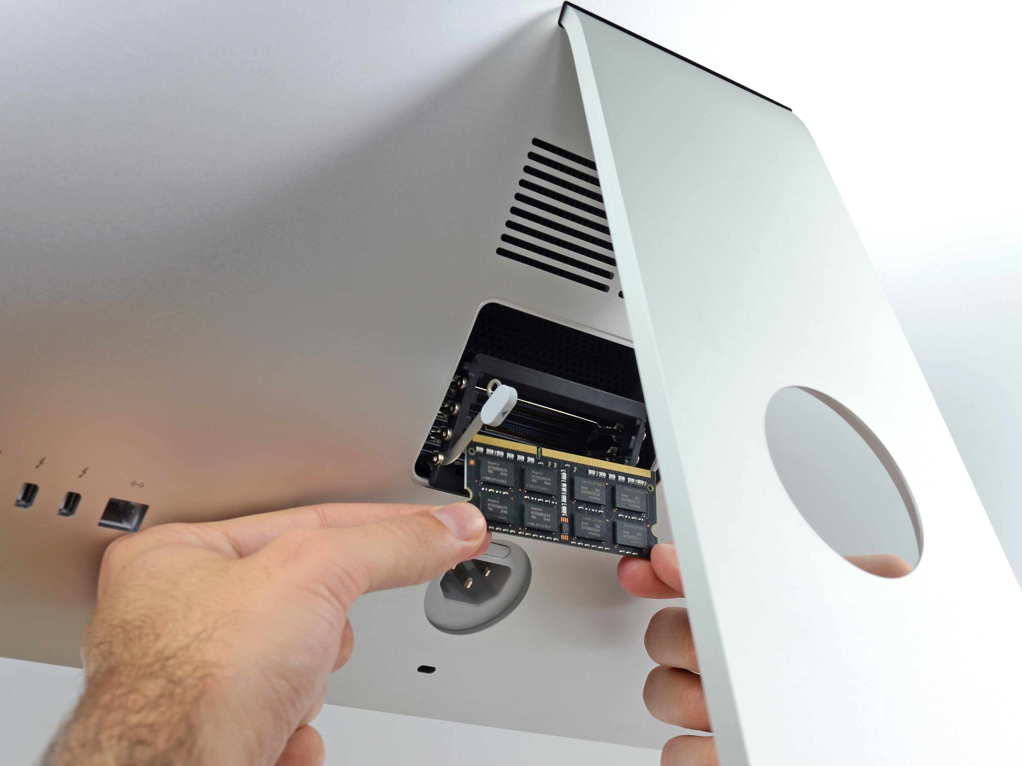 iMac Intel 27インチ Retina 5K Display 2019 RAMの交換 - iFixit 修理