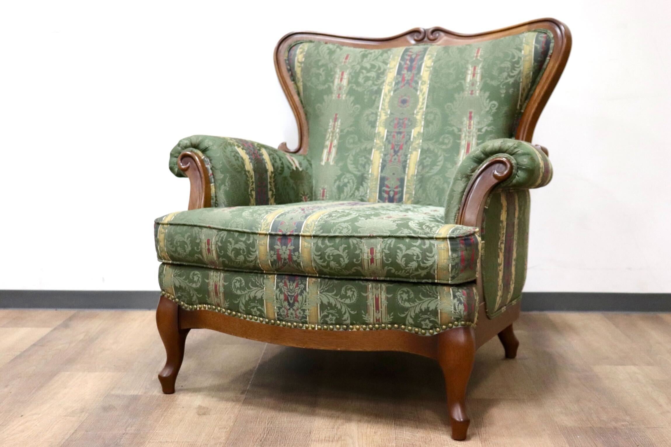 IMG_9898.jpg?v=1713761220&