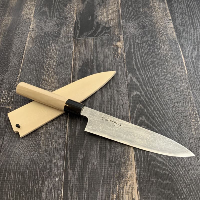 日本の名工 重房作 （飯塚解房） 本霞 和牛刀 水牛桂朴柄 天然朴木鞘付き