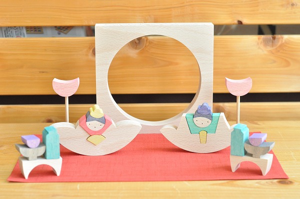 雛人形 遊プラン・小黒三郎 たもと円びな 木の雛人形 木のおもちゃHANA