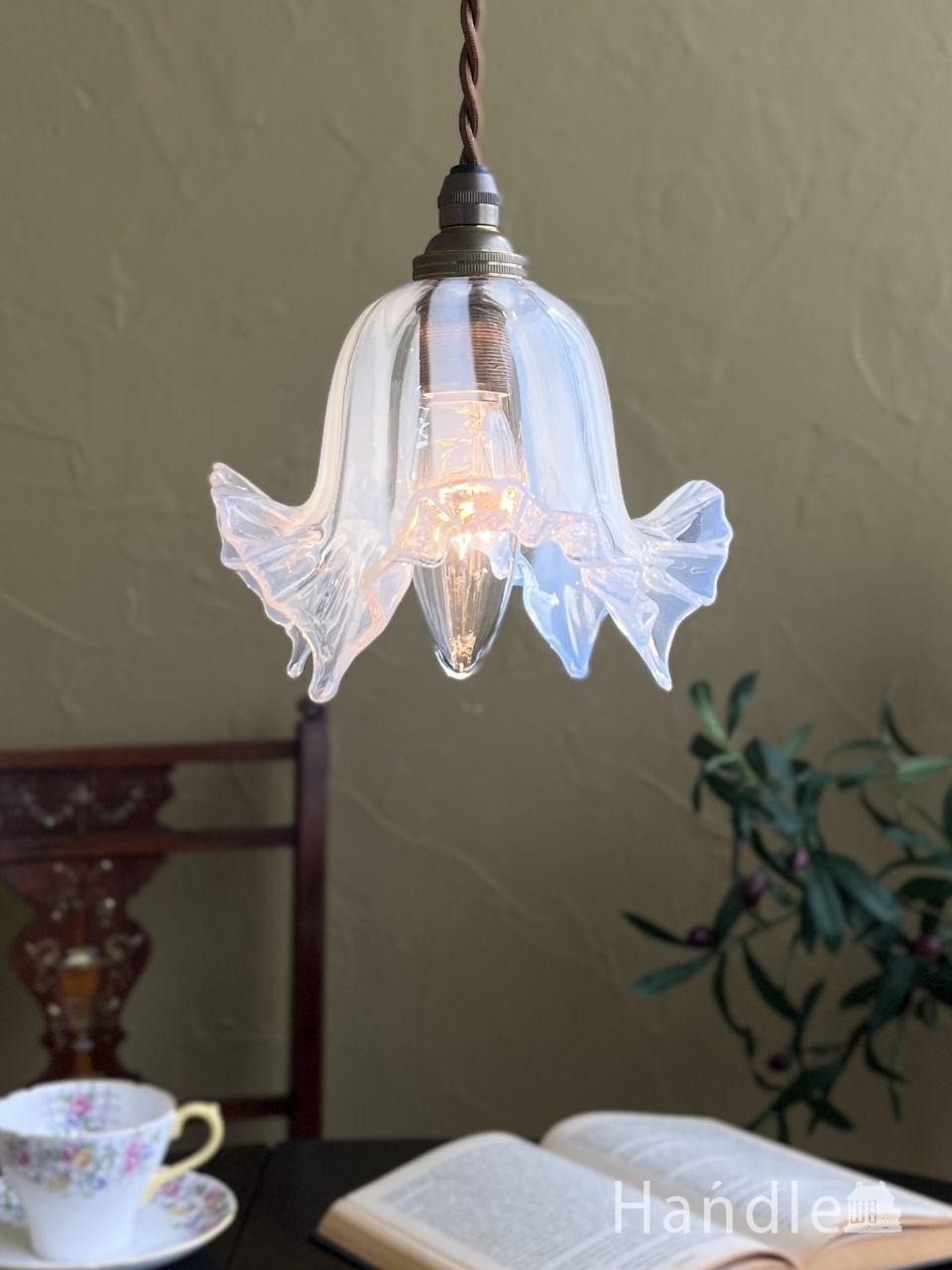 ラズベリーピンクのフリルガラスシェード、アンティークペンダント