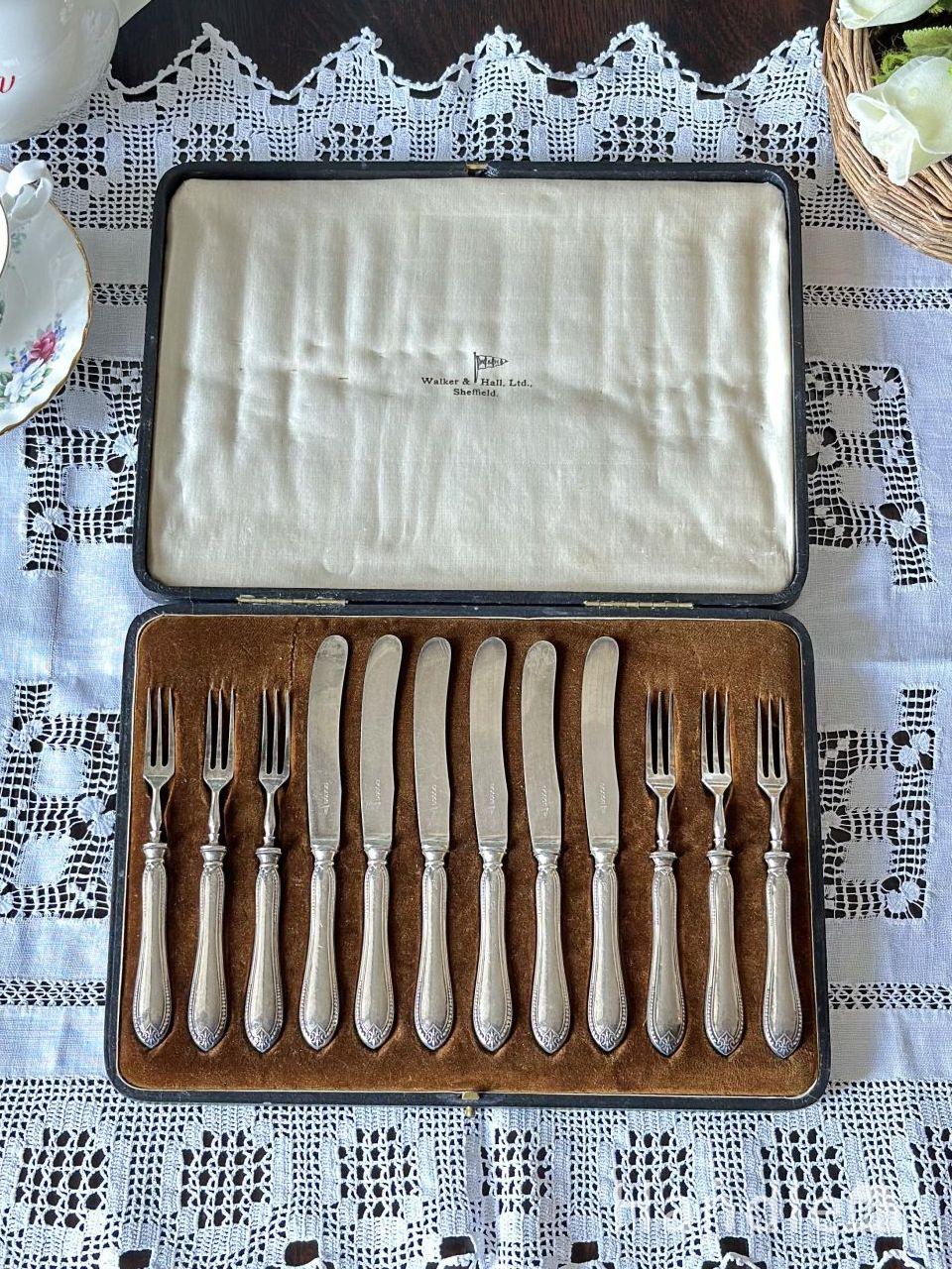 Walker＆Hall社のアンティークスターリングシルバーのフォーク