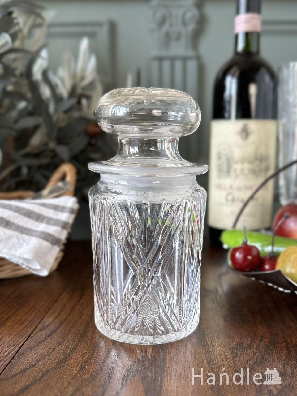 イギリスから届いたアンティークガラスの収納器、おしゃれなピクルス