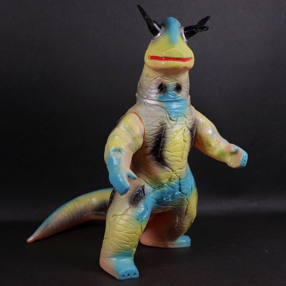 8月4日(日)より販売開始】【ブルマァク】エレキング(レトロカラー)が