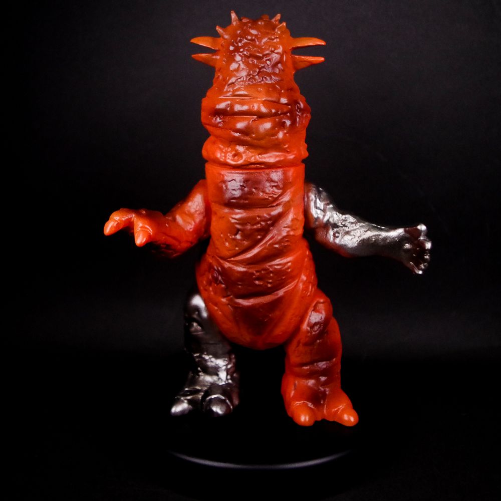 12月7日(水)14:00より受注受付開始】【ブルマァク】より双頭怪獣 改造