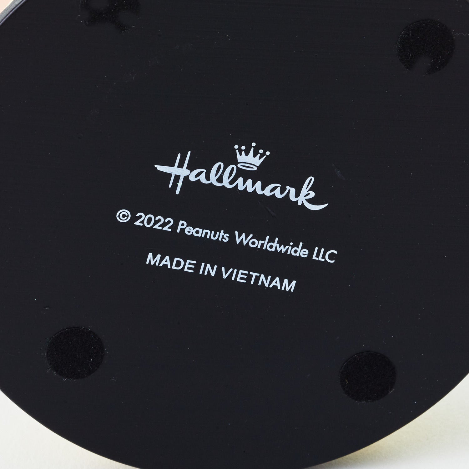 Peanuts® チャーリー・ブラウンとスヌーピーハグフィギュリン 数量限定