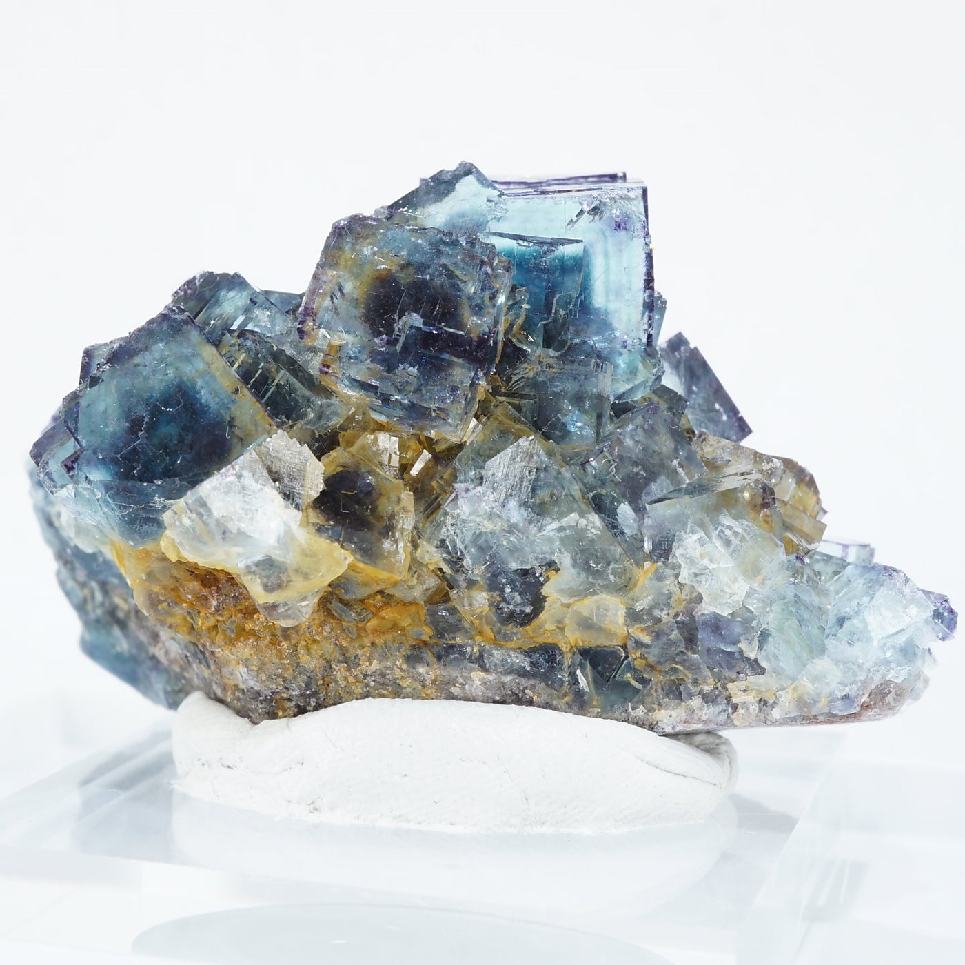 ナミビア・オコルス産 フローライト – 天然石ハッピーギフト