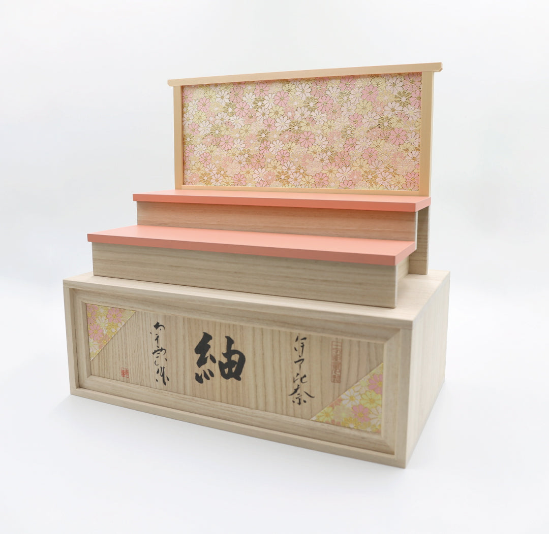 雛人形 伊予一刀彫り 紬 三段 五人飾り【南雲作】 – 晴れと暮らす