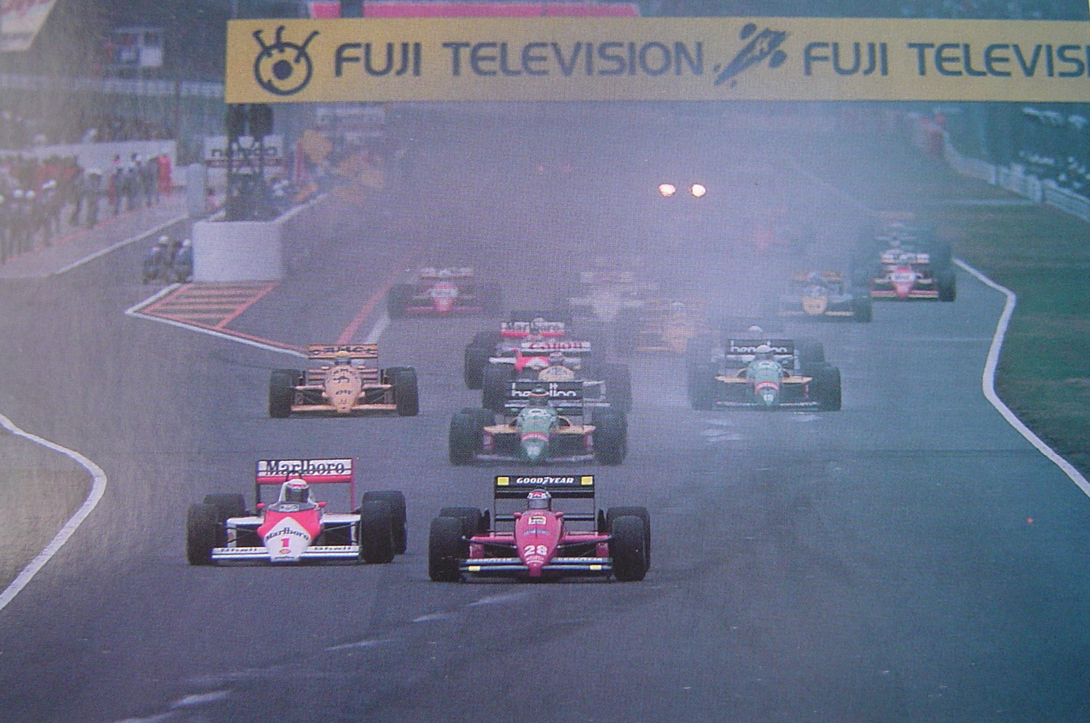 鈴鹿サーキット メインストレート アスファルト ／ 1987年 F1 鈴鹿