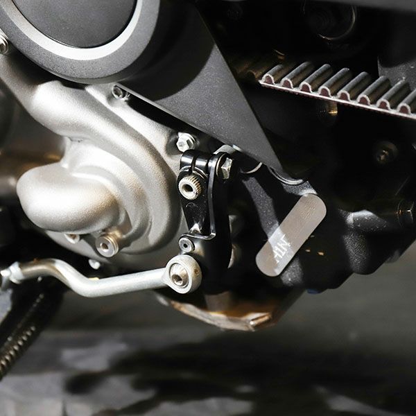 ナイトスター (RH975) シフトチェンジアシスト GOODS |ハーレーパーツ