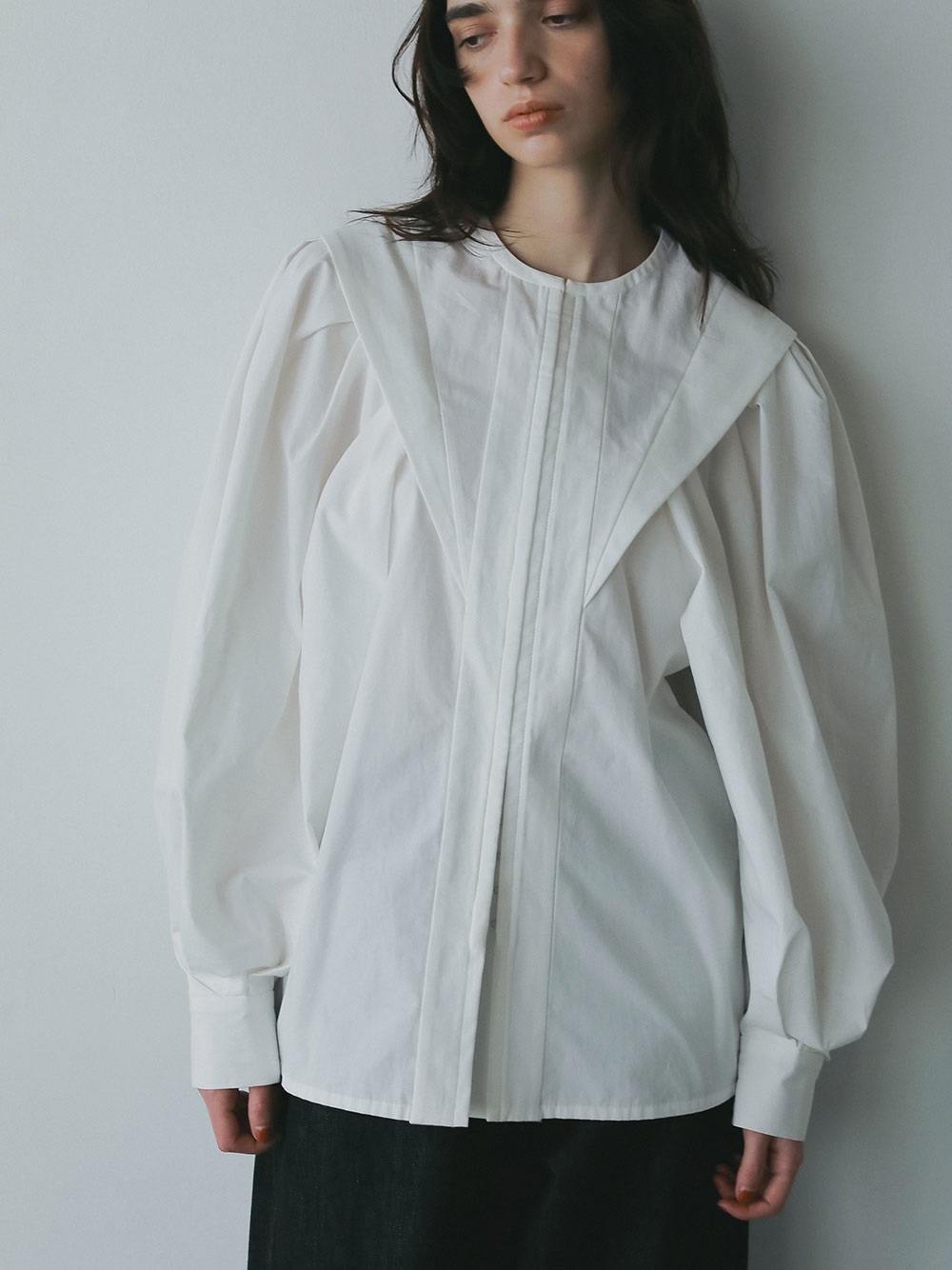 コットンタックバルーンスリーブブラウス | Blouse | HER. Online Store