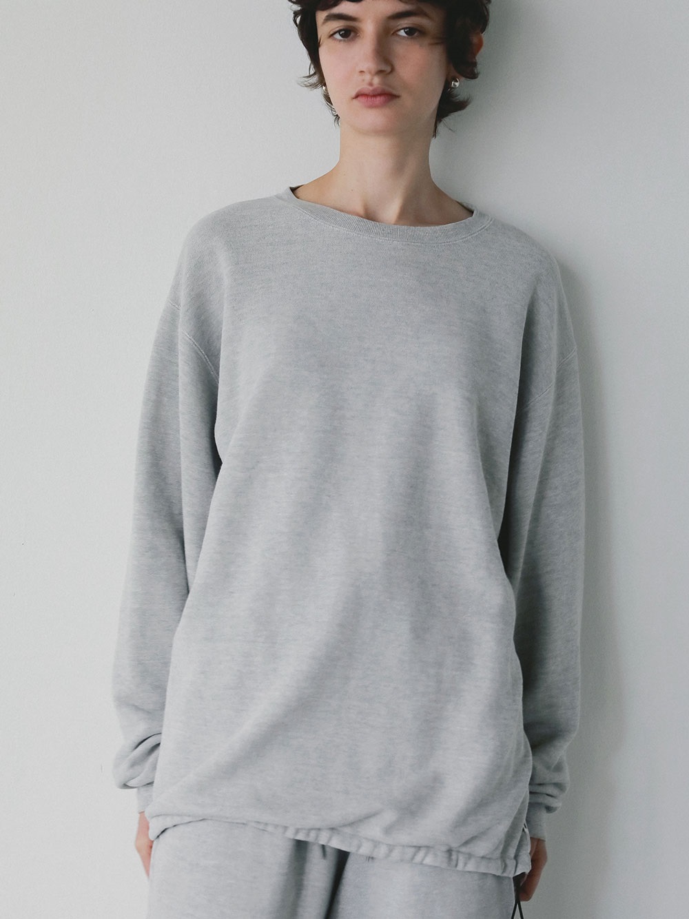 REMI RELIEF 別注 スウェットクルー | Cut and sew | HER. Online Store