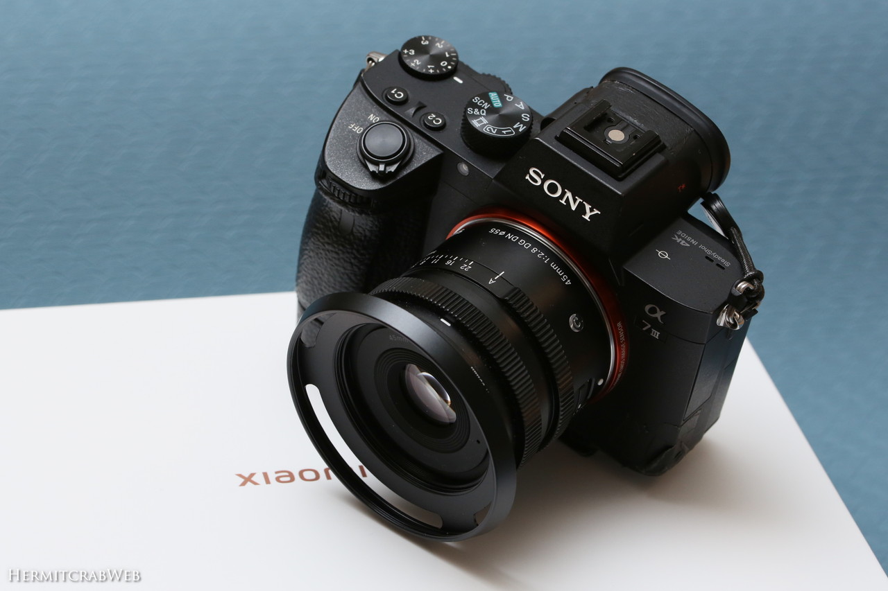 SIGMA 45mm F2.8 DG DN】コンパクト＆オールドレンズ風フードを試す
