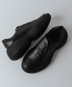VEIN 】COW LEATHER OVAL SOLE TRAINER - BLACK | 公式通販サイト