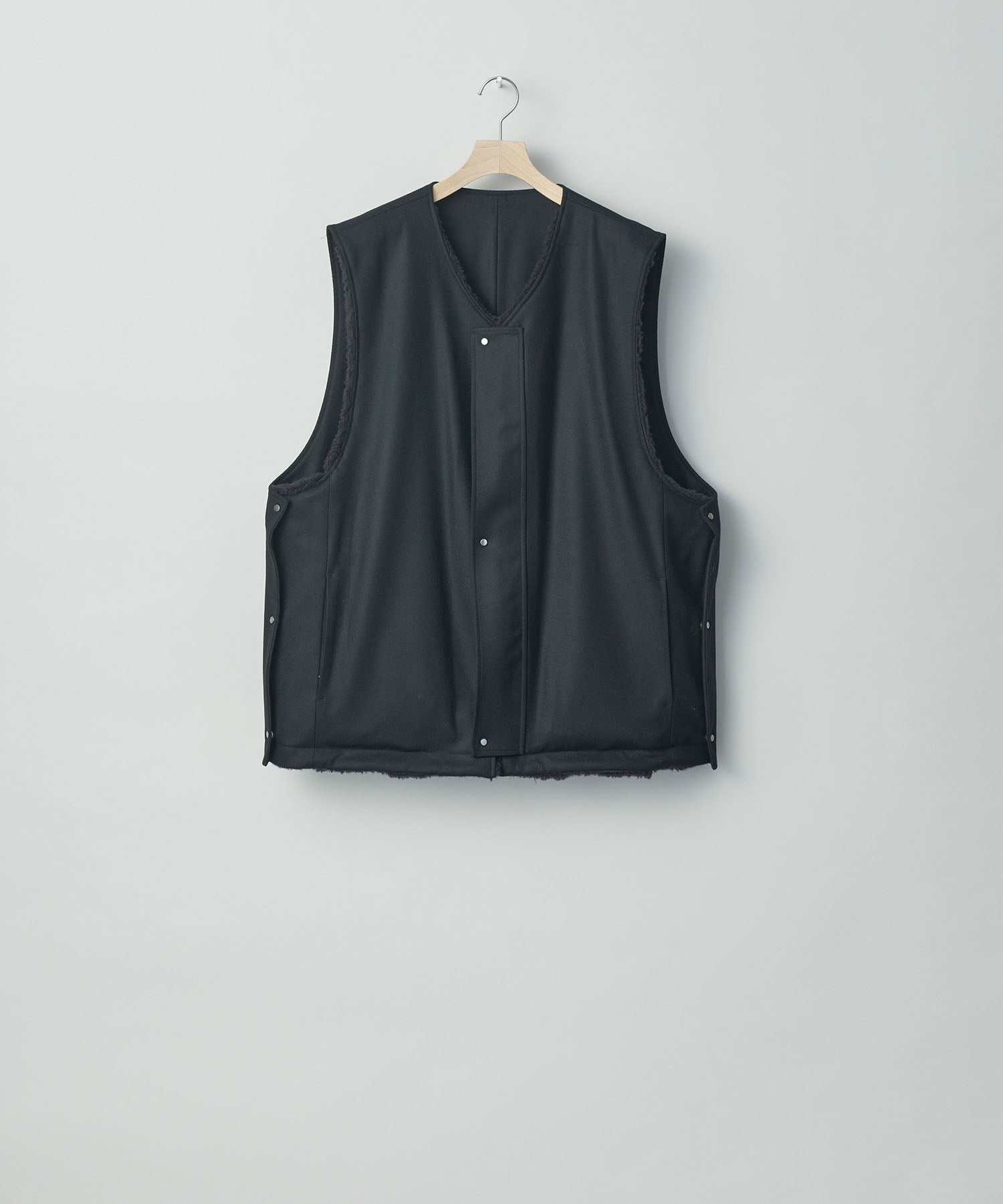 stein / シュタイン】WOOL FUR REVERSIBLE VEST - BLACK | 公式通販