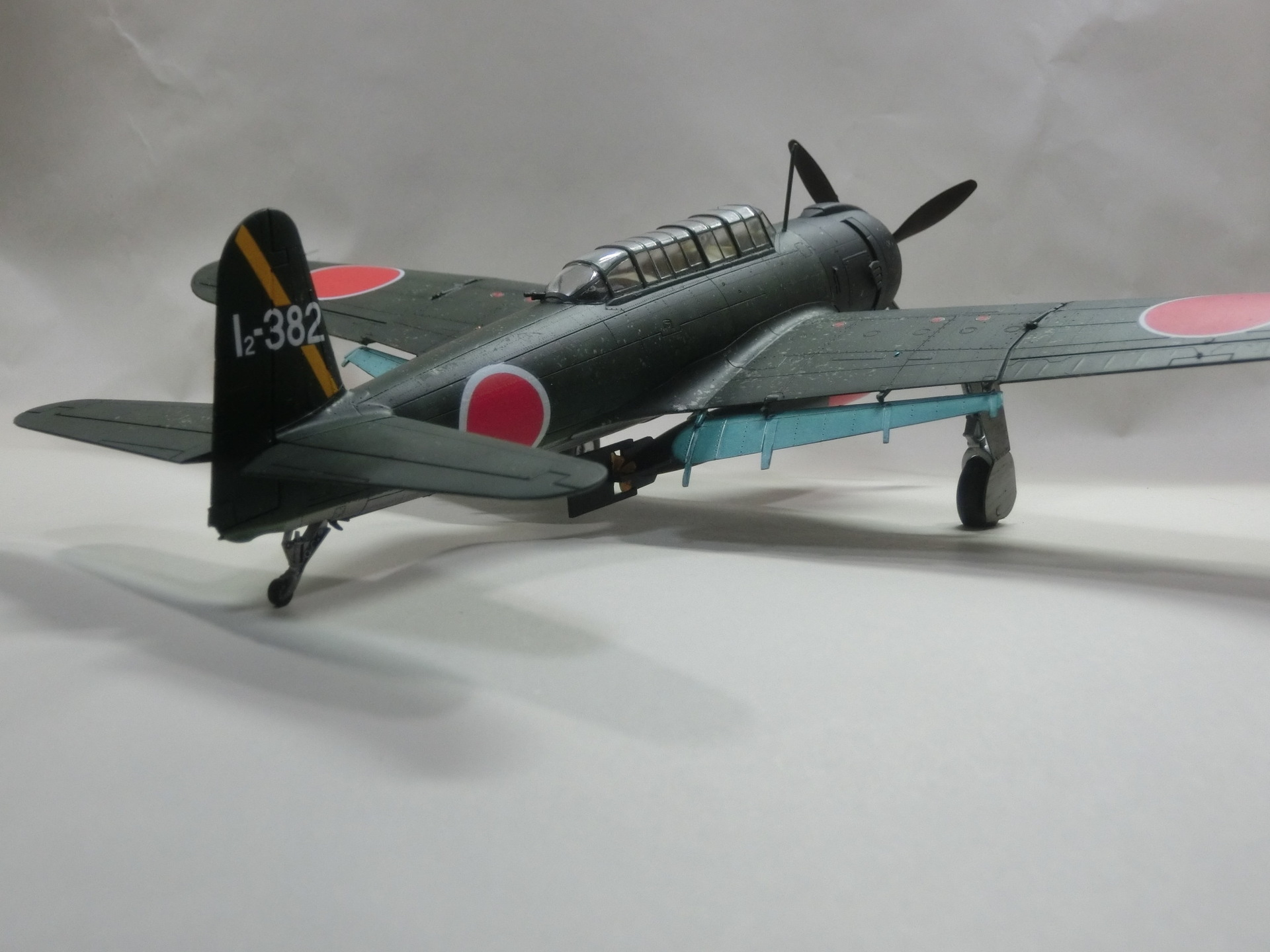 ハセガワ1/48 艦上攻撃機「天山12型」 制作記 14: 日の丸航空隊の模型日記