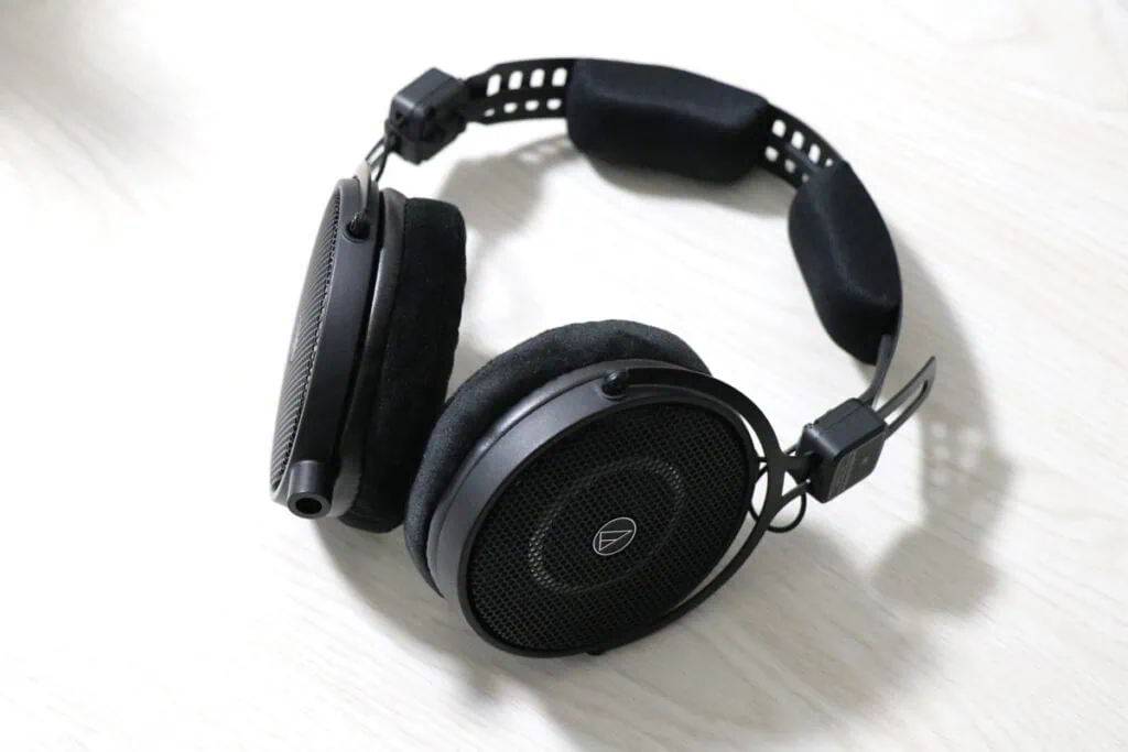 audio technica ATH-R50xをレビュー。オーディオ制作に適したプロ用途