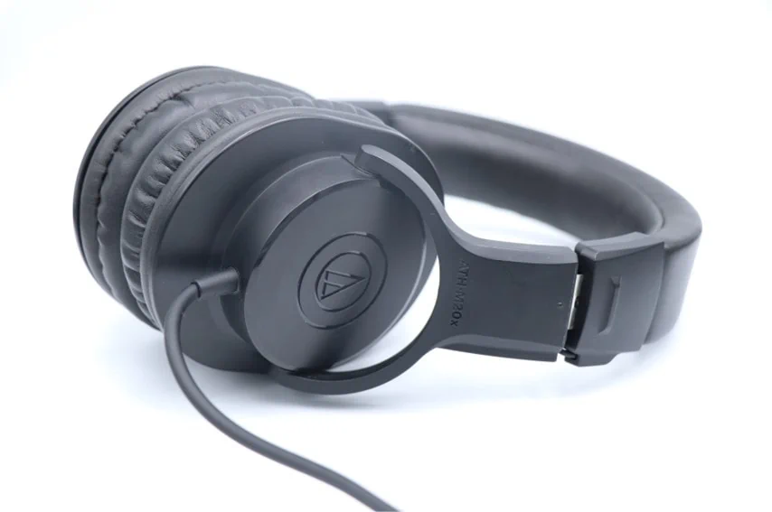 audio technica ATH-M60xをレビュー。非常に高音質で軽量なオンイヤー