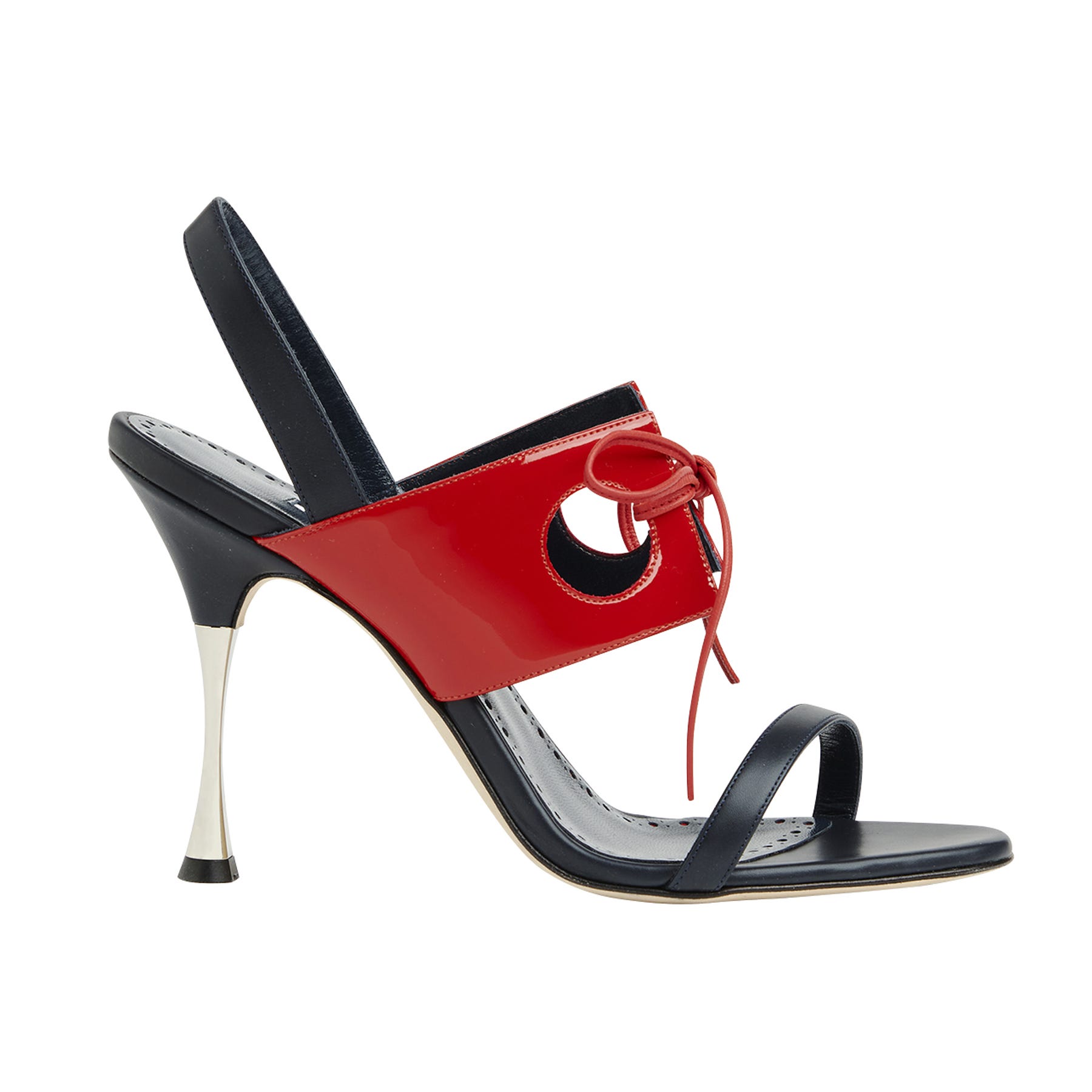 マノロ ブラニク」の“ハンギシ”【スタイルを作る名品・定番辞典 vol.19