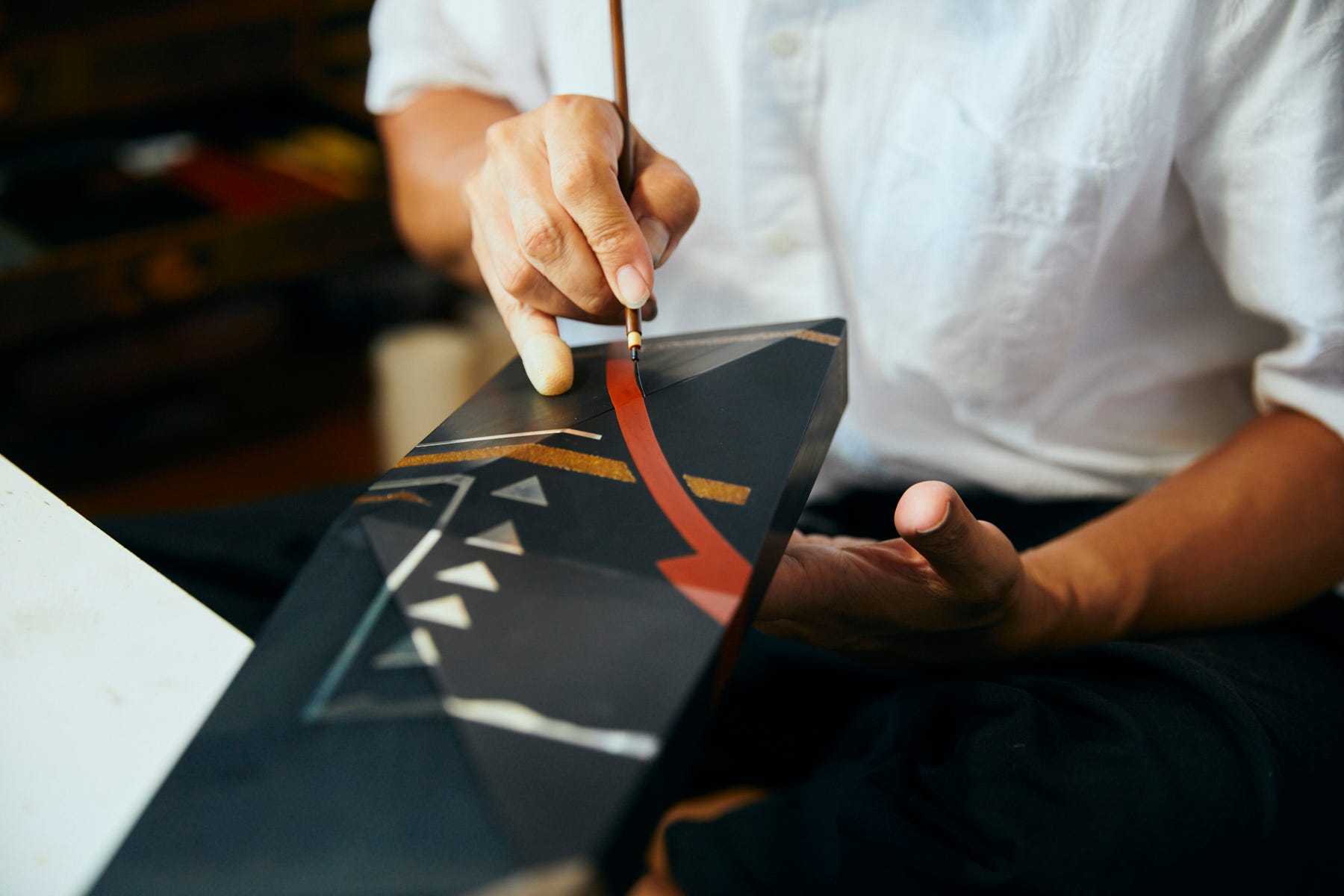 蒔絵や螺鈿が写しだす現代の美意識。令和の漆芸を求めて―漆芸家・服部