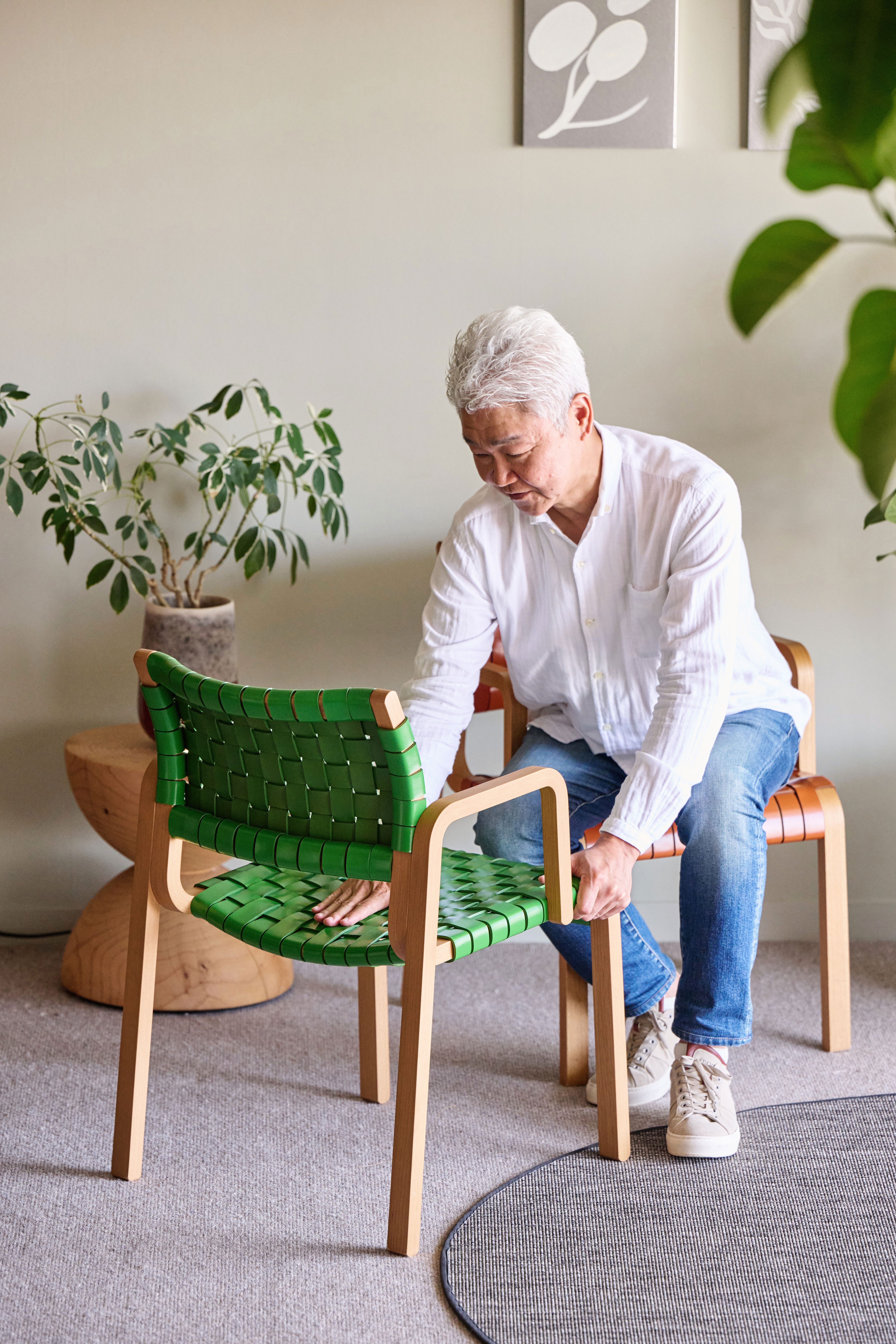 定番人気のチェアに別注カラーが！アルフレックス社長が明かす誕生秘話