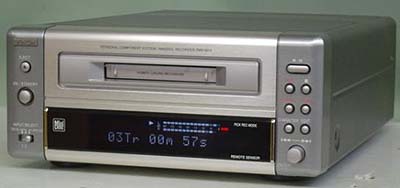DENON DMD-M10