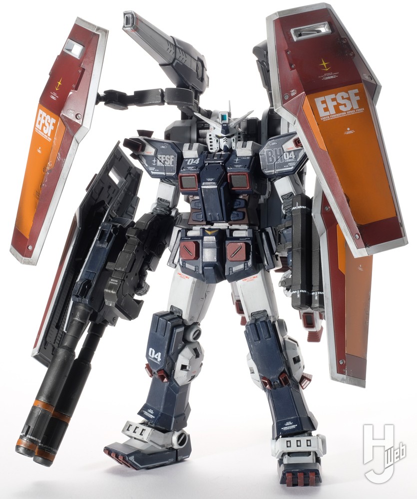 サンダーボルト版「フルアーマー・ガンダム Ver.Ka 」を戦うモビル