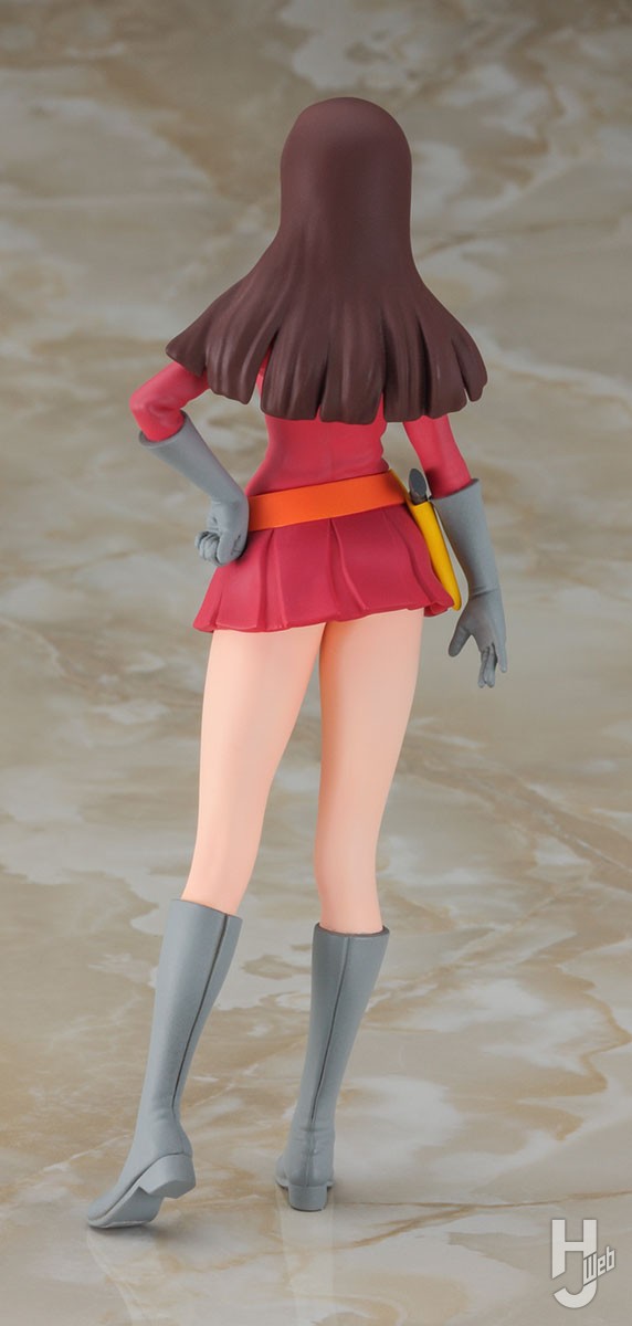 TV版「マジンガーZ」より、「弓さやか」を後期戦闘服姿でレジンキット