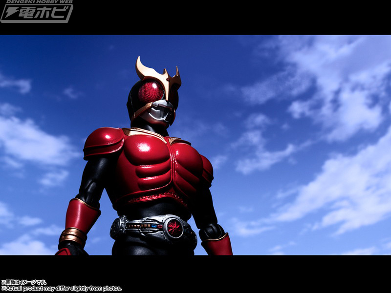 S.H.Figuarts（真骨彫製法）仮面ライダークウガ 」が劇中スーツの色を