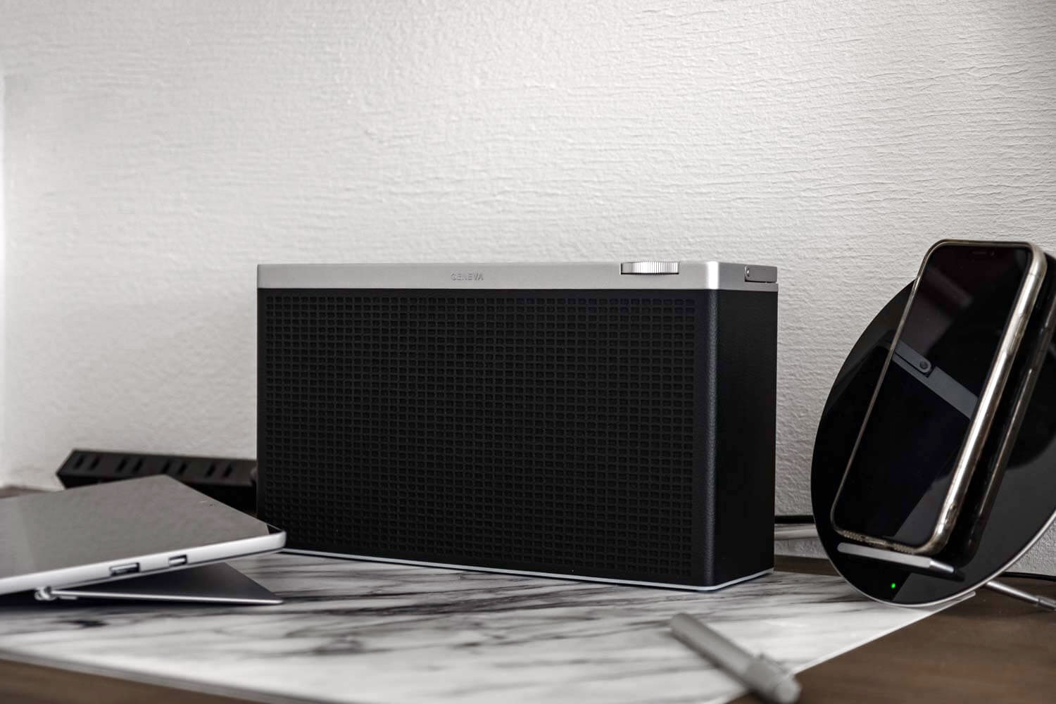 GENEVA Touring M スピーカーレビュー。 無駄なものを削ぎ落とした