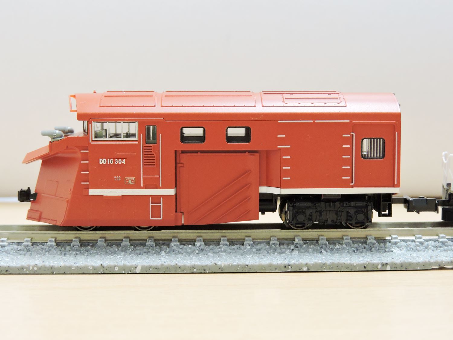 商品紹介】KATO製DD16-304号機 ラッセル式除雪車セット | 模型屋なび