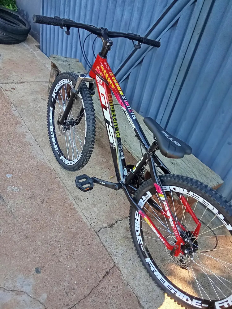 Bicicleta De Grau Gts Predador 21v Aro 26 Disco Mecânico Cor