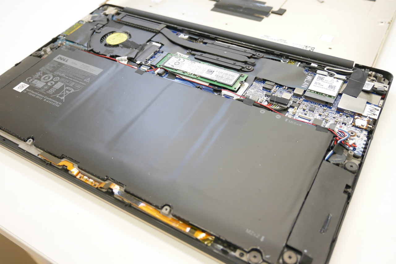 DELL XPS13(9350)のバッテリー交換を自分でやってみる！ - HYZ STUDIO