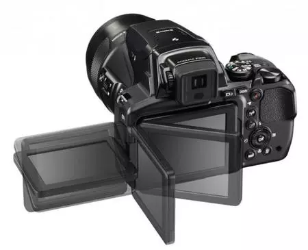 Nikon Coolpix P900, todos los detalles acerca de la nueva cámara