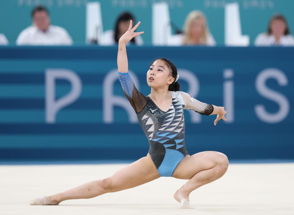 8位の体操女子「気持ちは5人だった」出場辞退、宮田笙子の決めポーズ