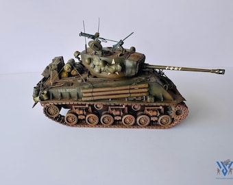 シャーマン「フューリー」M4A3E8戦車 - 1:35プロ製作スケールモデル