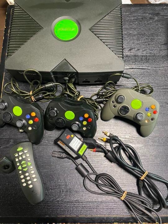 Microsoft First-generation Xbox console with a set of 56 games