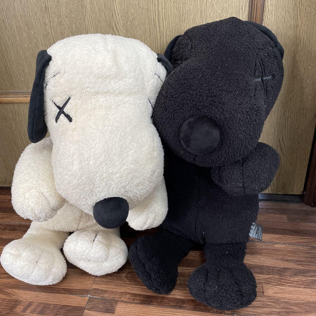 Uniqlo KAWS x PEANUTS Snoopy Plush 2set | eBay