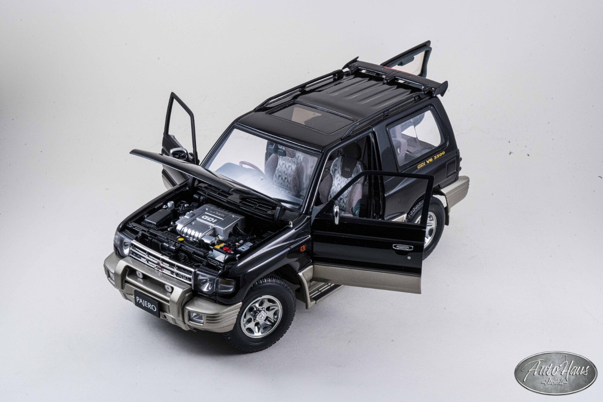 1/18 Autoart 1998 Mitsubishi Pajero SWB Black Diecast 🤝ALSO OPEN