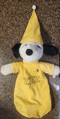 Vintage 1968 Peanuts SNOOPY 21”x14