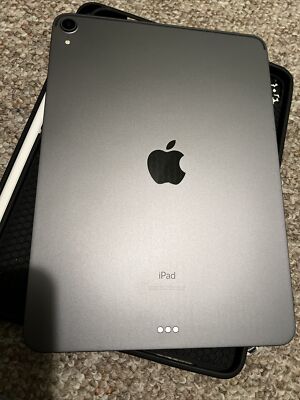 Apple iPad Pro 1st Gen 64GB Wi-Fi 11 in Space Gray | 8 GB RAM | 64